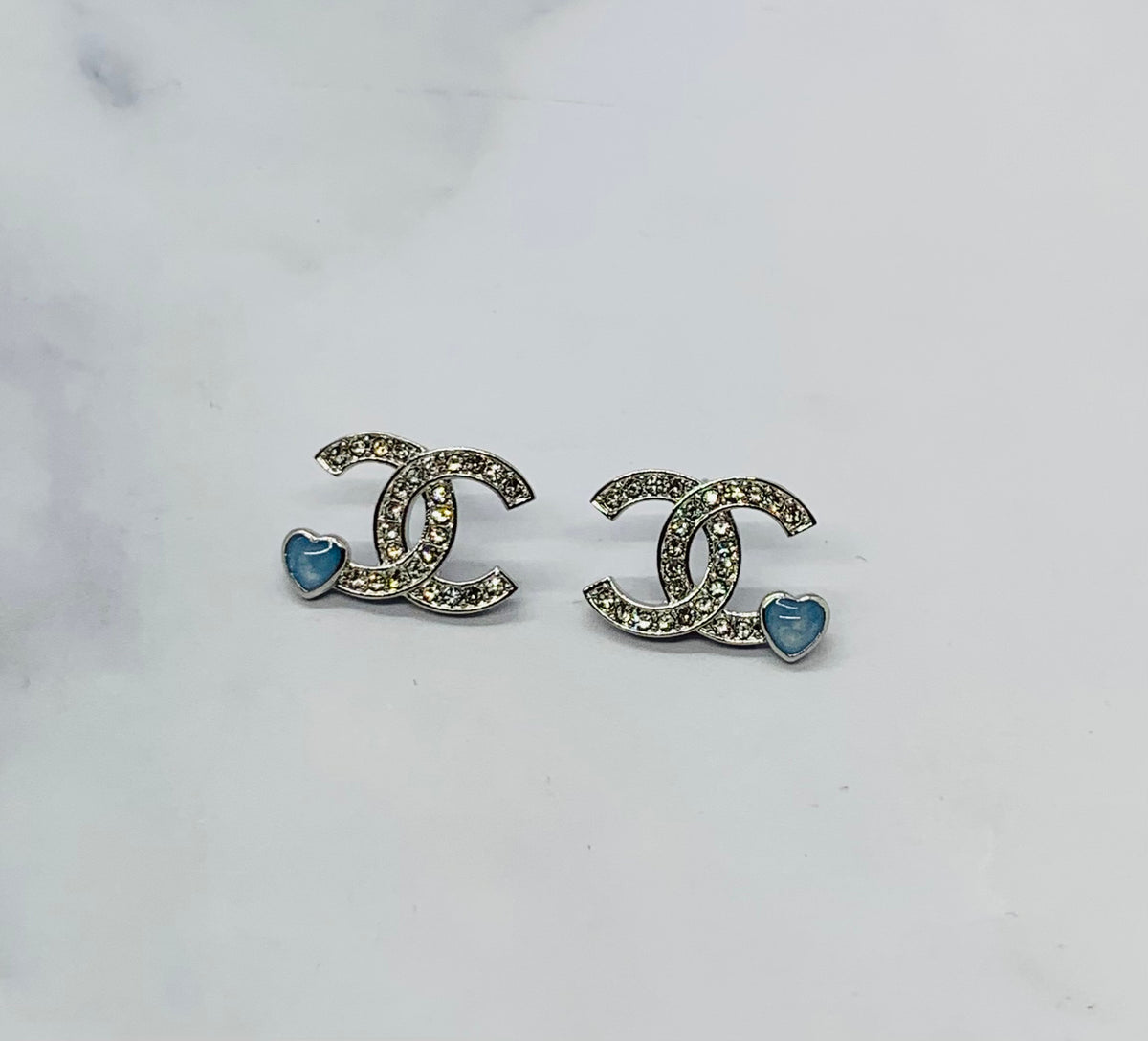 CHANEL CC Blue Heart Rhinestone Earrings - Pre-Owned — 1