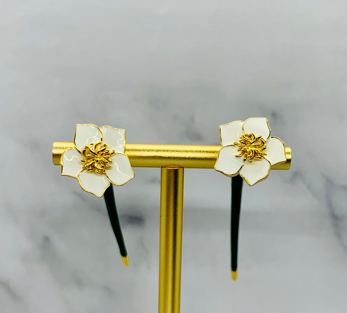 BOTTEGA VENETA Flower Earrings - Pre-Owned — 8