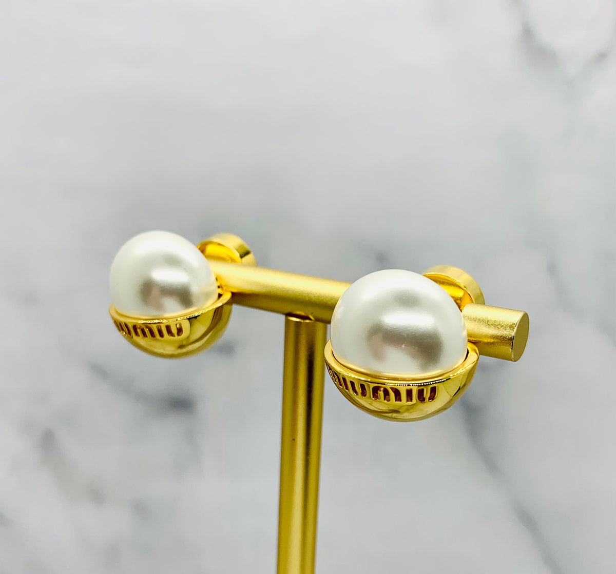 MIU MIU Half Pearl Earrings - Pre-Owned — 6