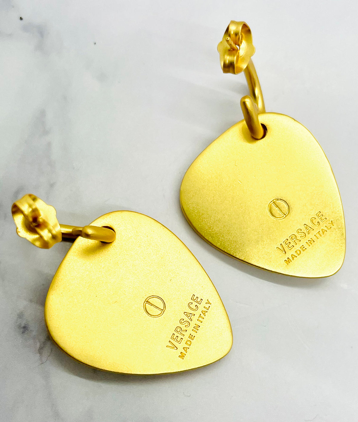 VERSACE Medusa Gold Tone Guitar Pick Pendant Earring - Pre-Owned — 4