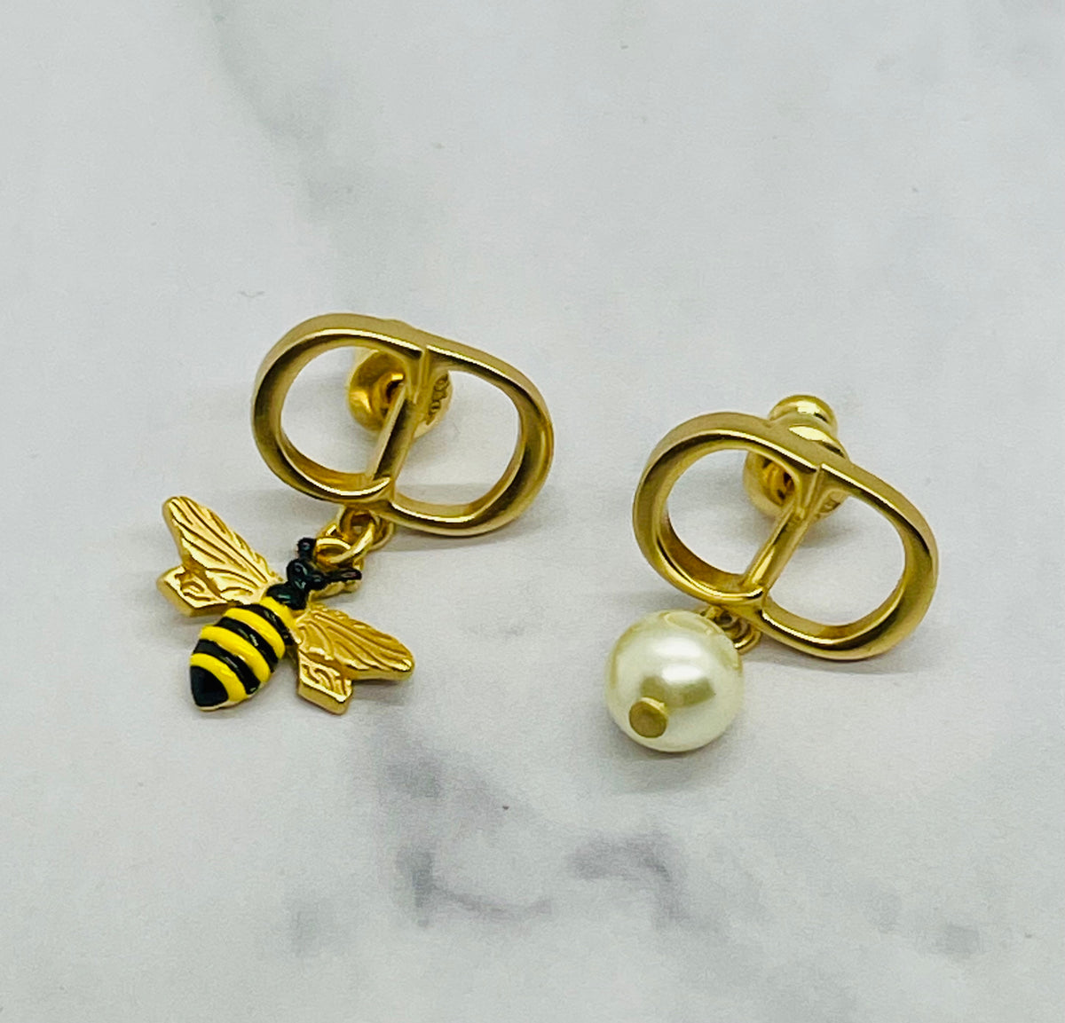 CHRISTIAN DIOR CD Bee & Pearl Asymmetric Earrings - Pre-Owned — 6